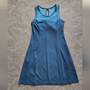 Blue Dress (?) Sporty (?)